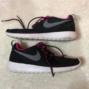 Nike Roshe Women